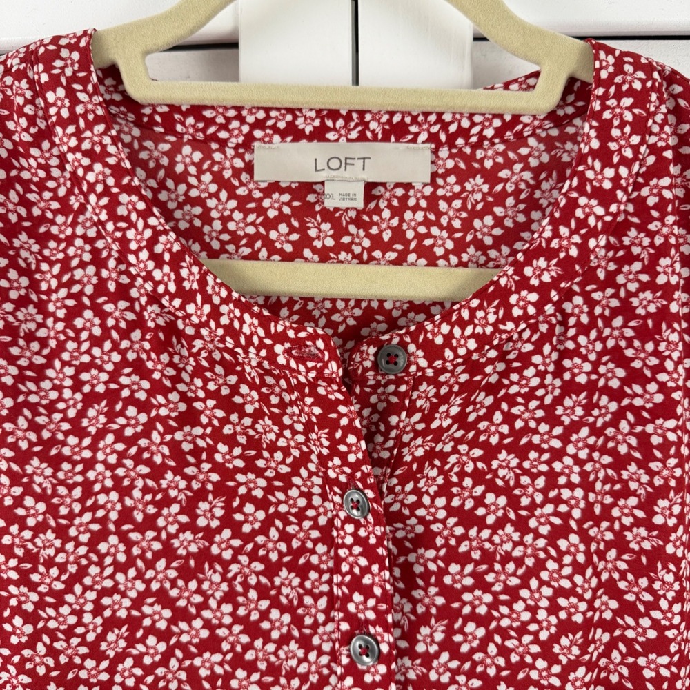 LOFT Sleeveless Blouse Women XXL Red Floral Henley Shell Pocket Top - Picture 4 of 16